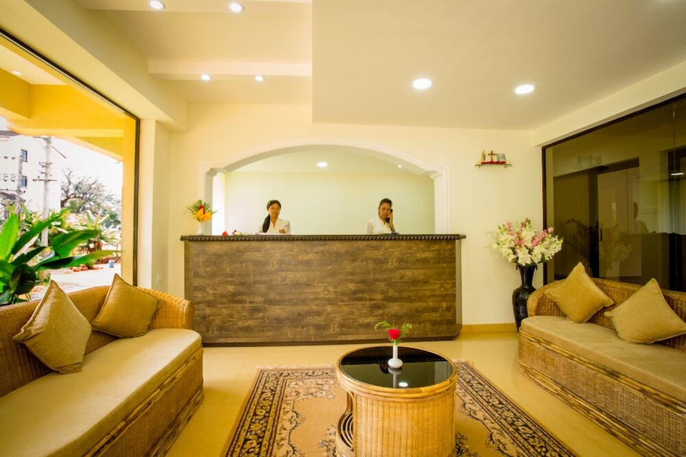 Rendezvous Beach Resort 6/46