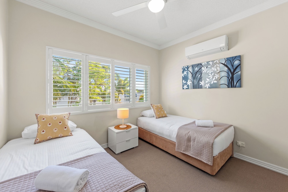 3 Bedrooms, Mariner, Ocean View
