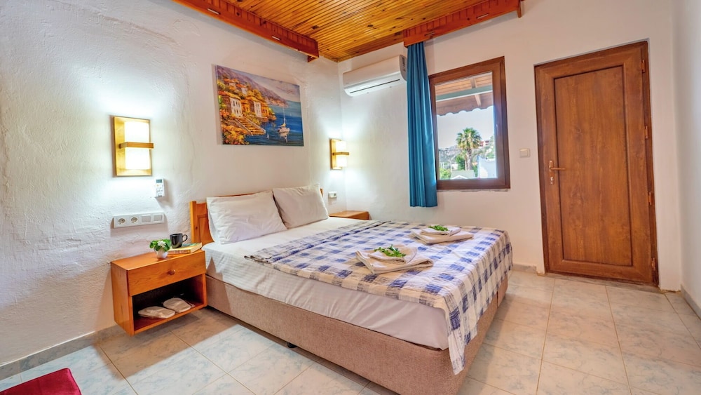 St. Nicholas Pension 14/50