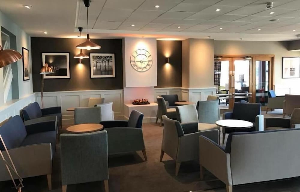 St. Ives Hotel 29/50