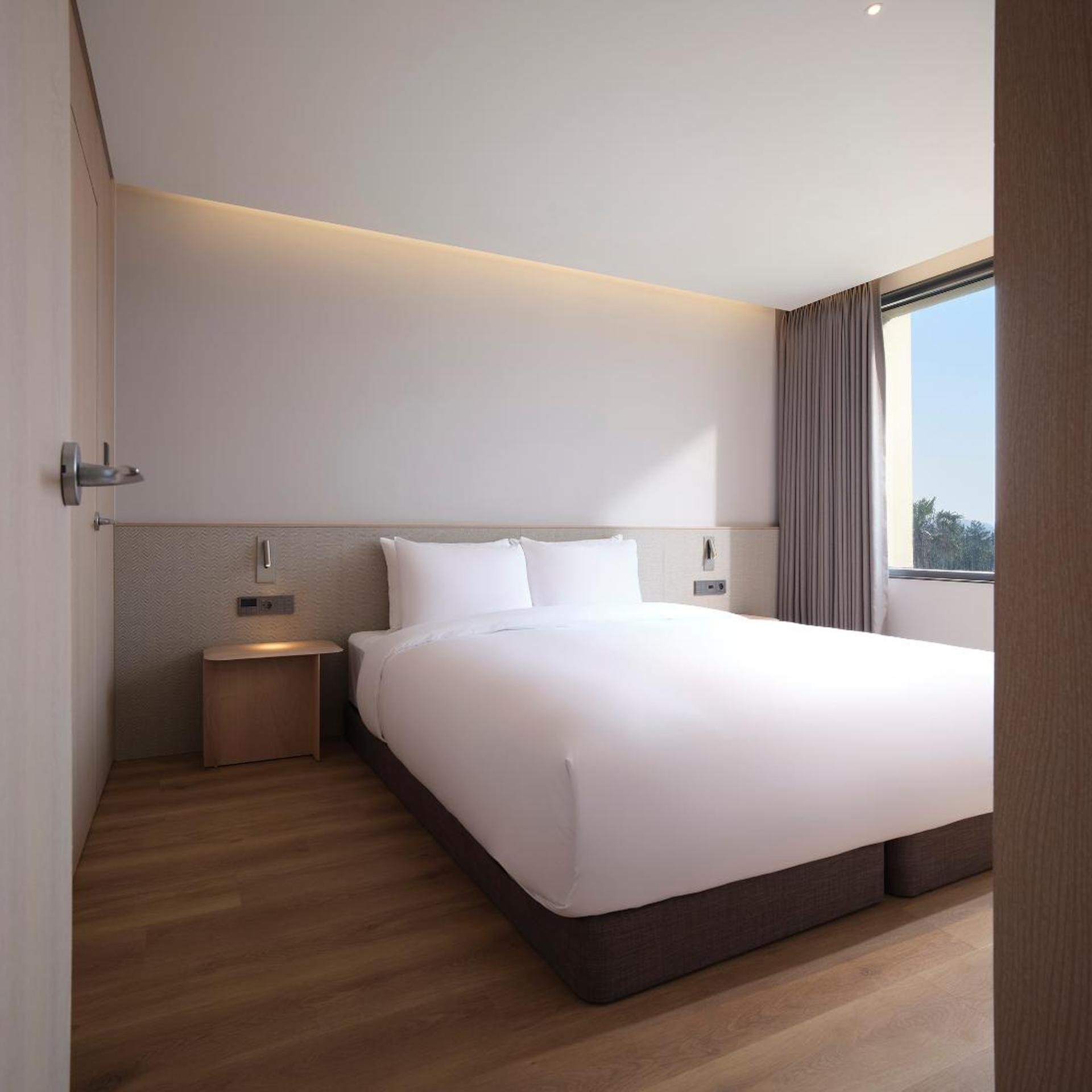 Grand, Village, Resort, Suite, King Bed