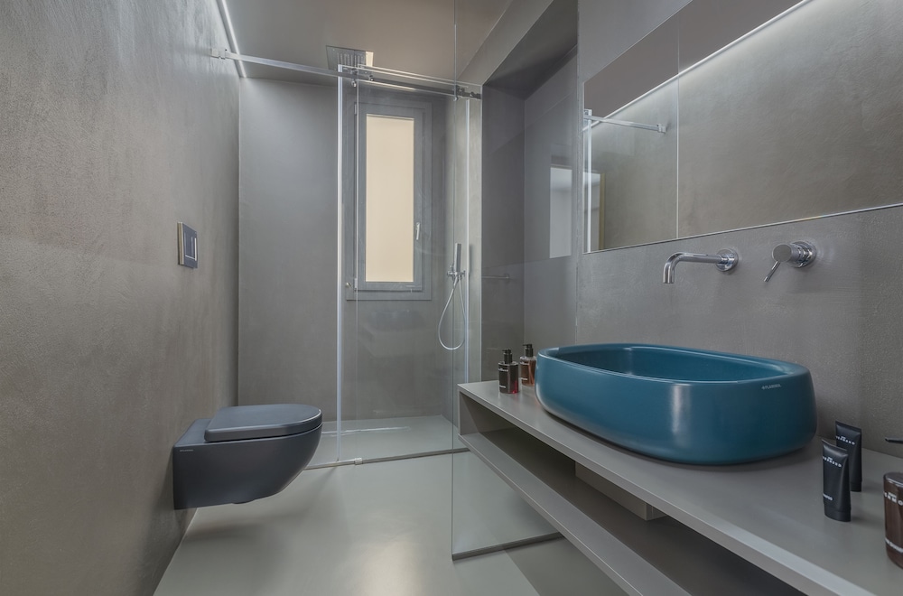 Five Place Design Suite & Apartments 56/58