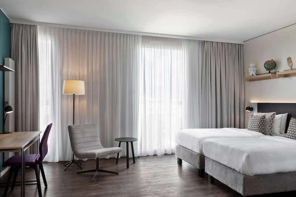 Stellaris Apartment Hotel 7/47