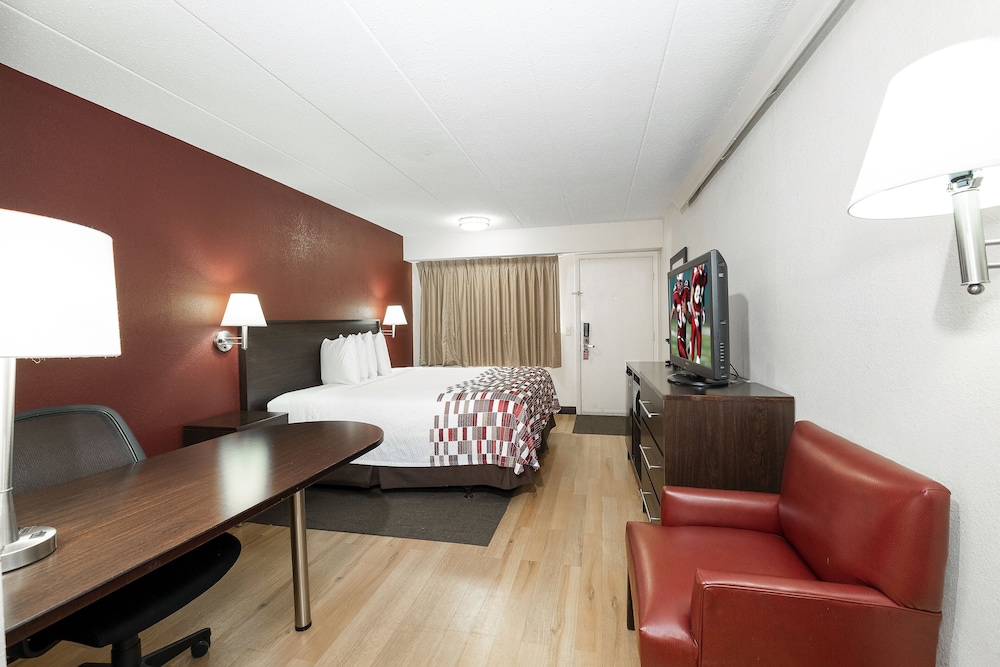 Travelodge by Wyndham Peoria 17/52