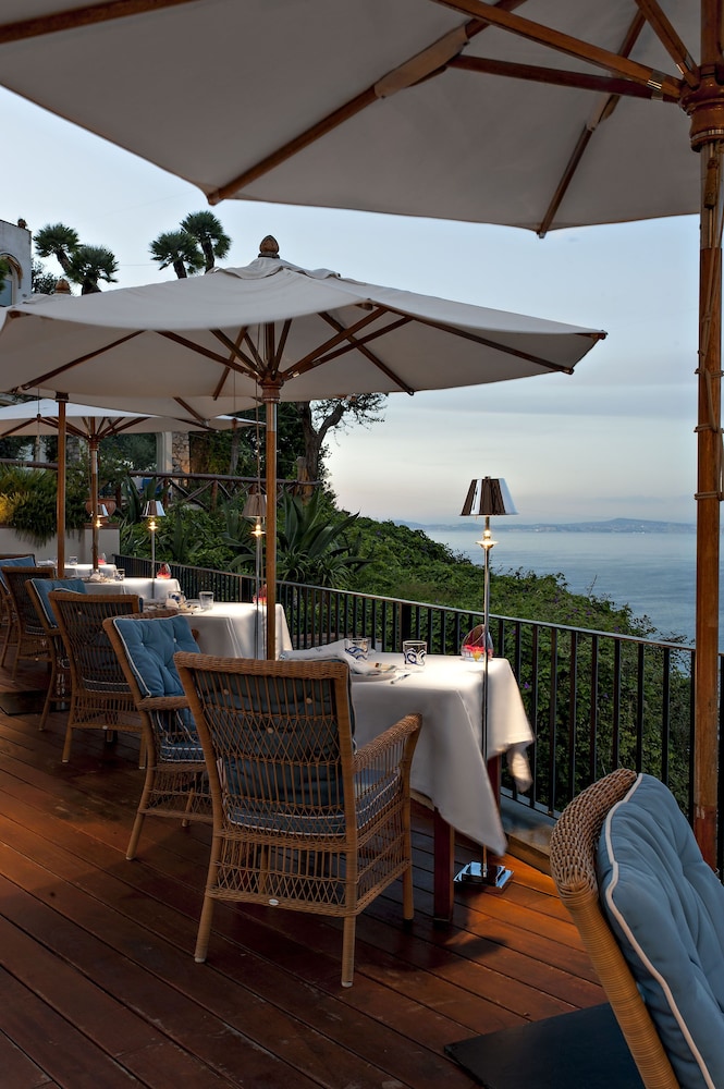 Jk Place Capri 33/50