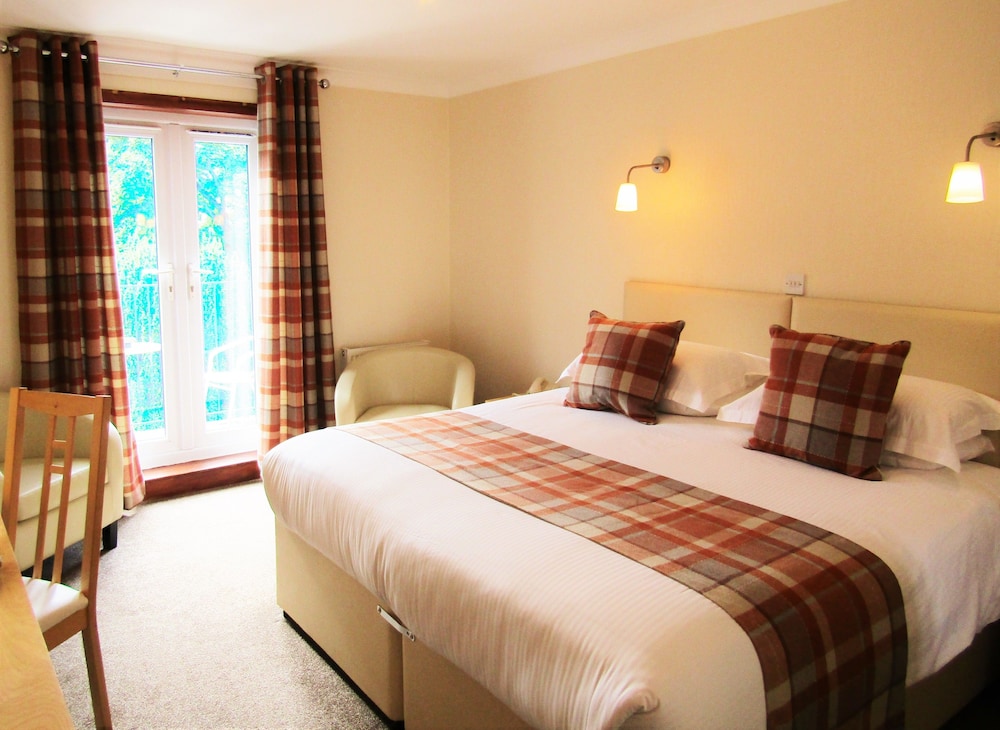 Kingswood Hotel 7/32