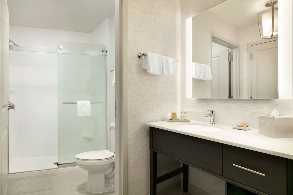 Doubletree By Hilton Mclean Tysons 13/71