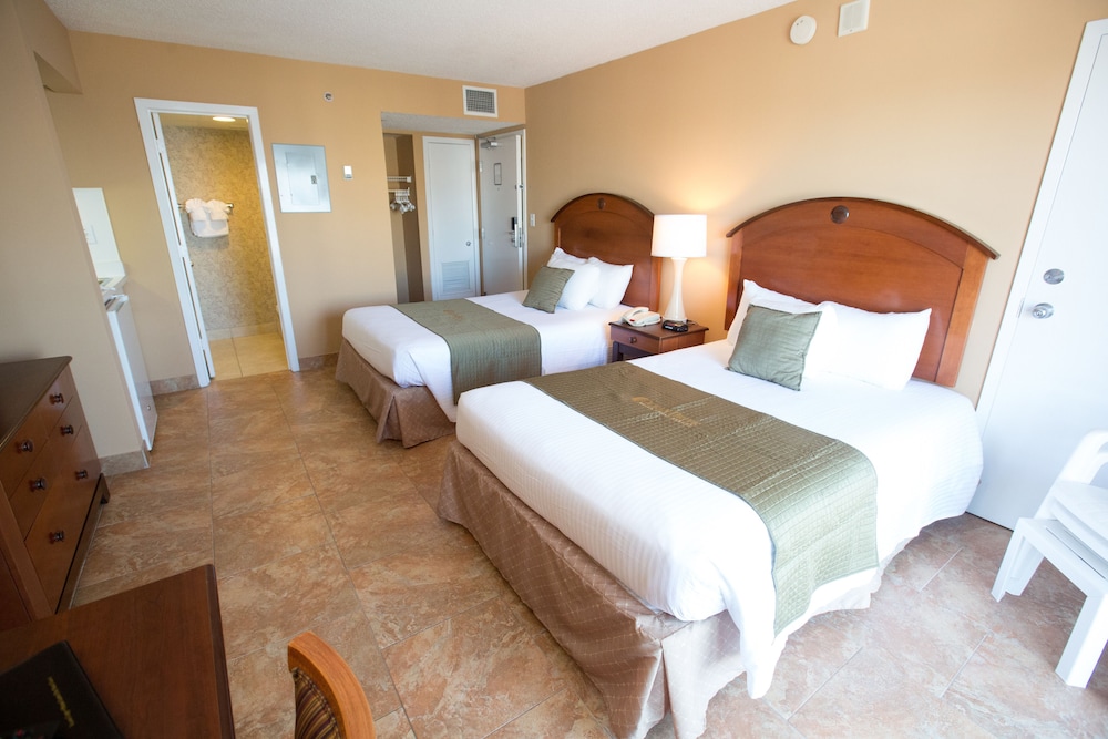 Ocean Drive Beach Golf Resort 22/64