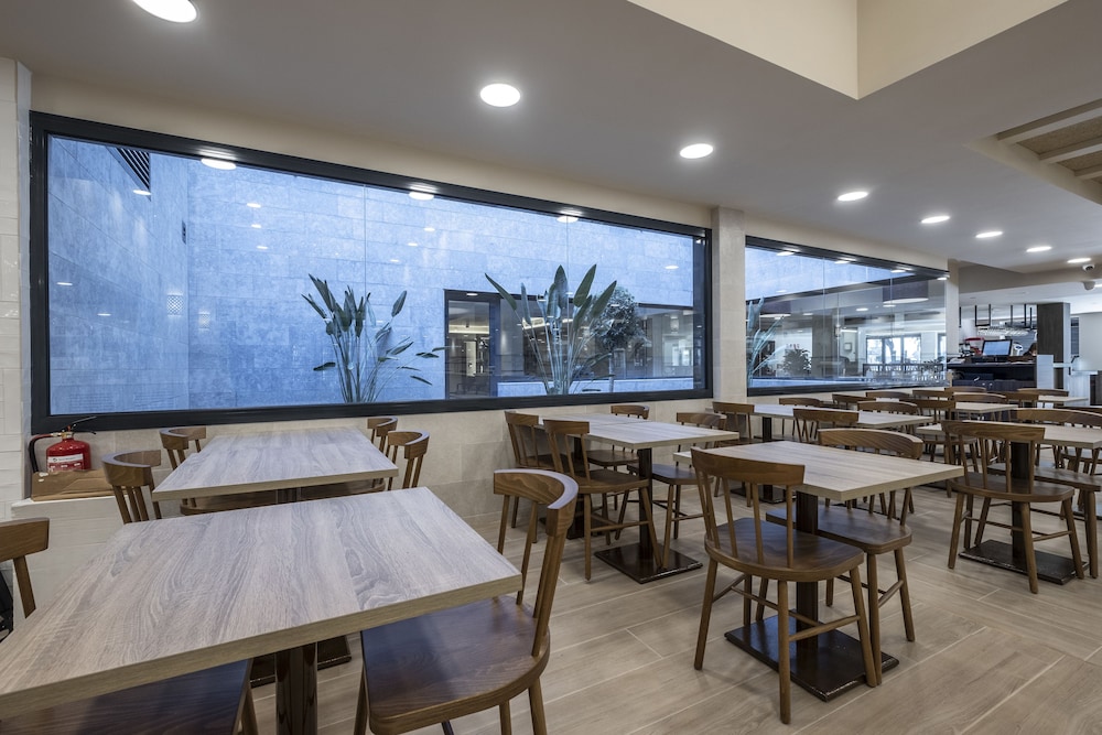 Hotel Rosamar Es Blau Lloret Adults Only 52/71