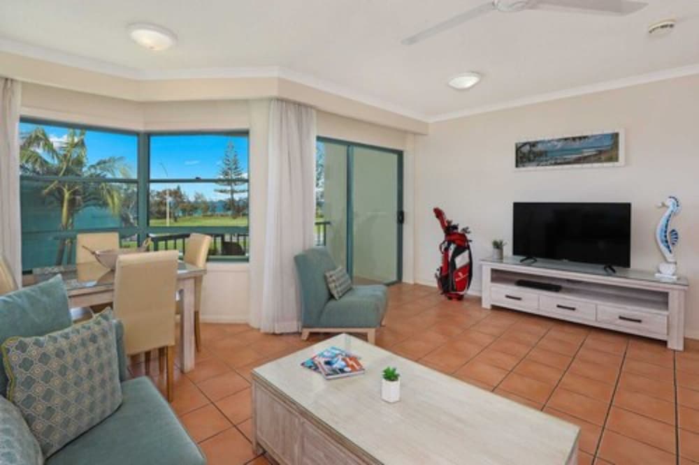 ALEX SEASIDE RESORT 49/65