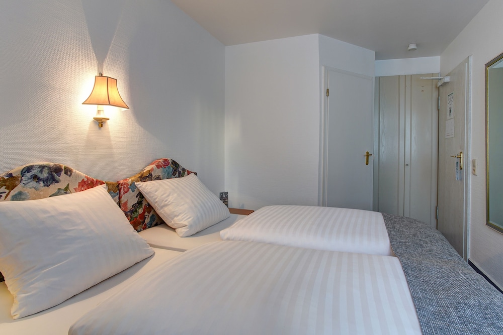 Centro Hotel Arde Koln 13/50