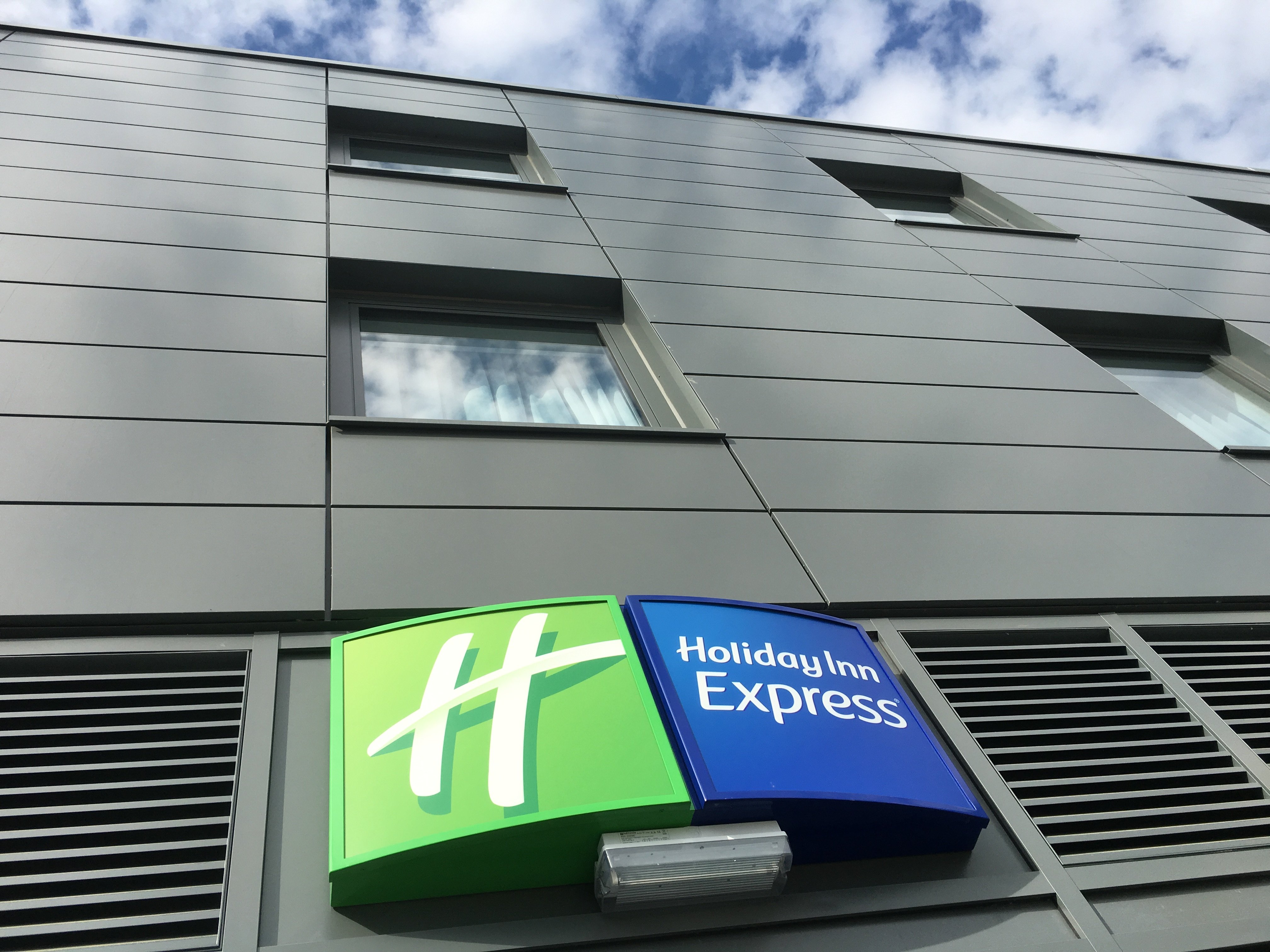 Holiday Inn Express St. Albans - M25, Jct.22 2/76