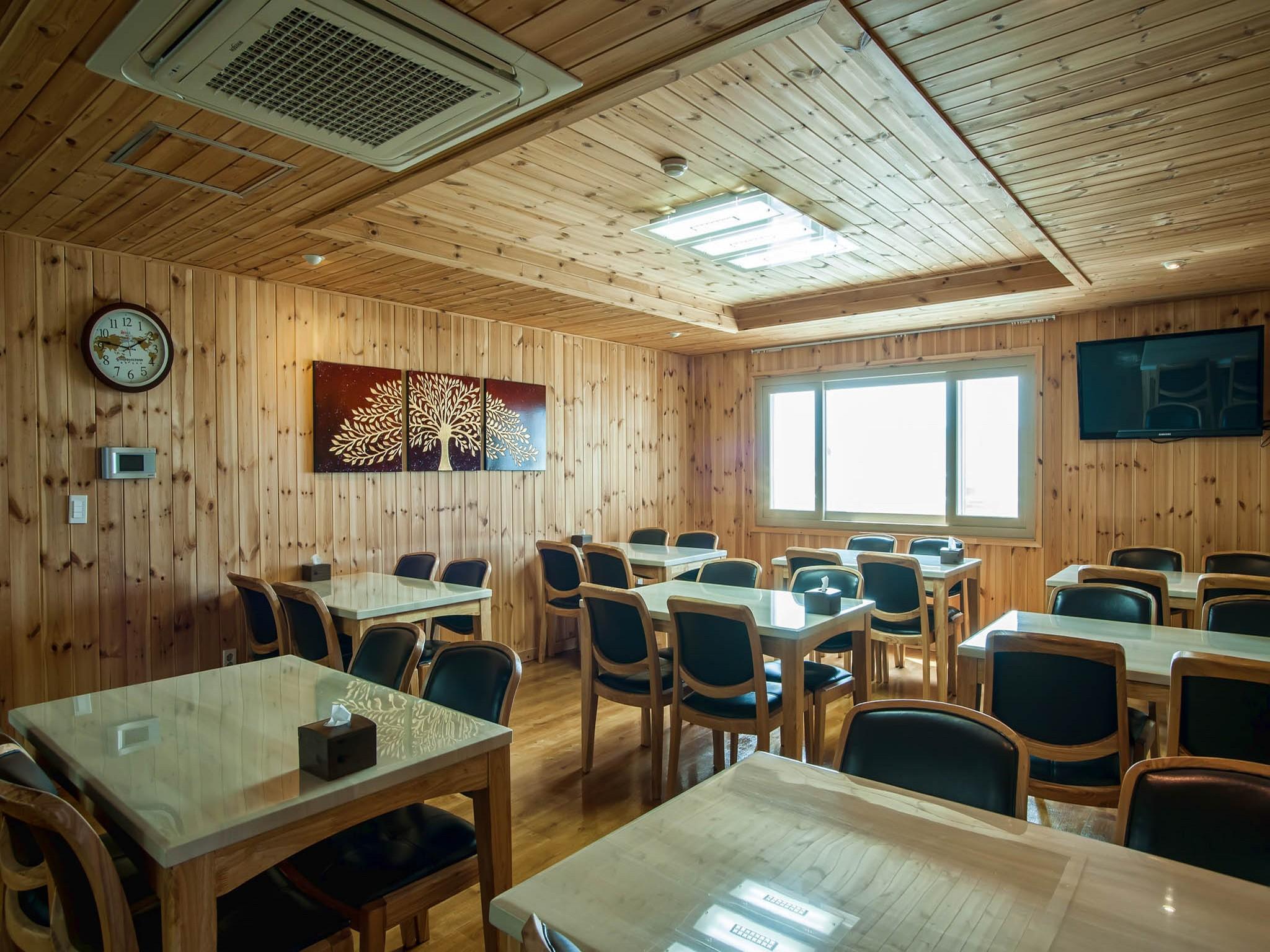 Hotel Maple 24/27