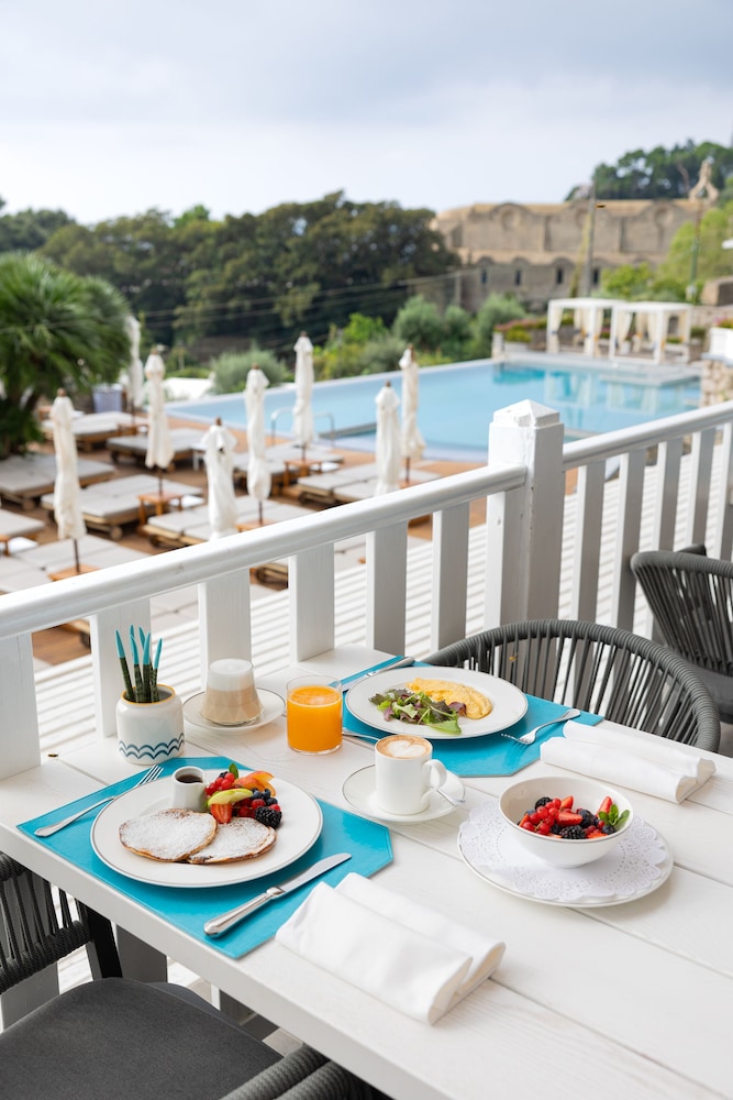 Hotel Mamela 62/75