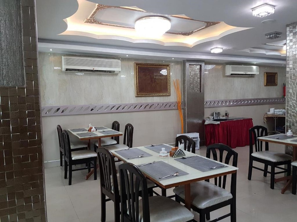 THE KANCHI RESIDENCY 18/23