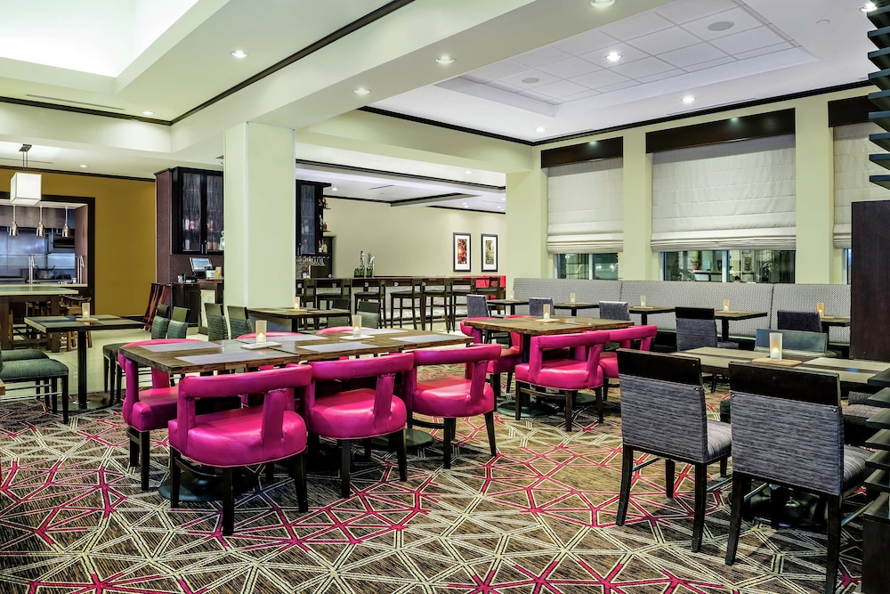 Hilton Garden Inn Victoria 60/75