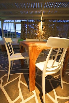Smaragdi Hotel 42/56