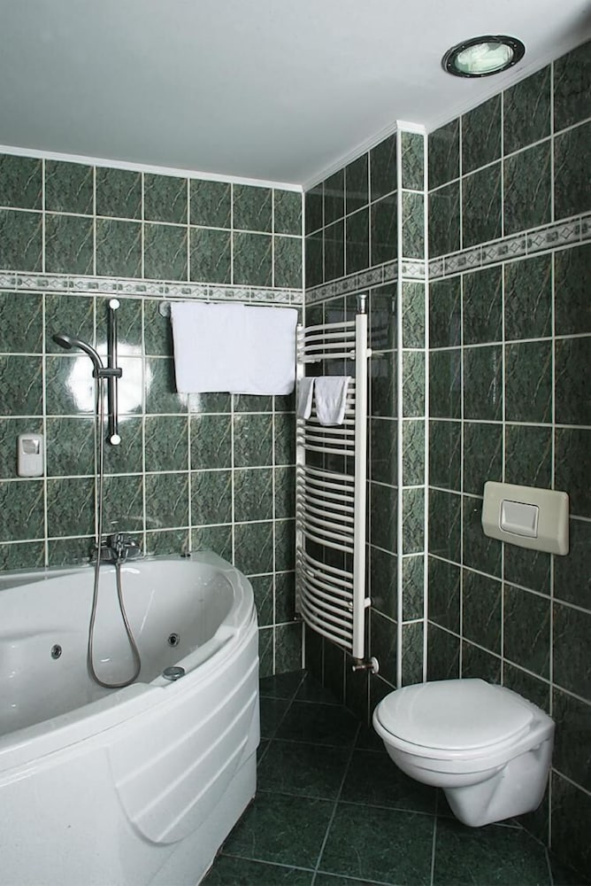 Hotel Moldova 29/80
