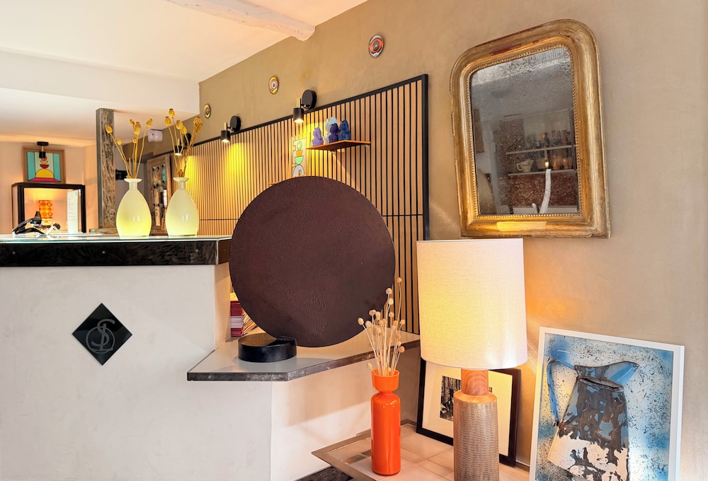 Hotel La Suite 62/75