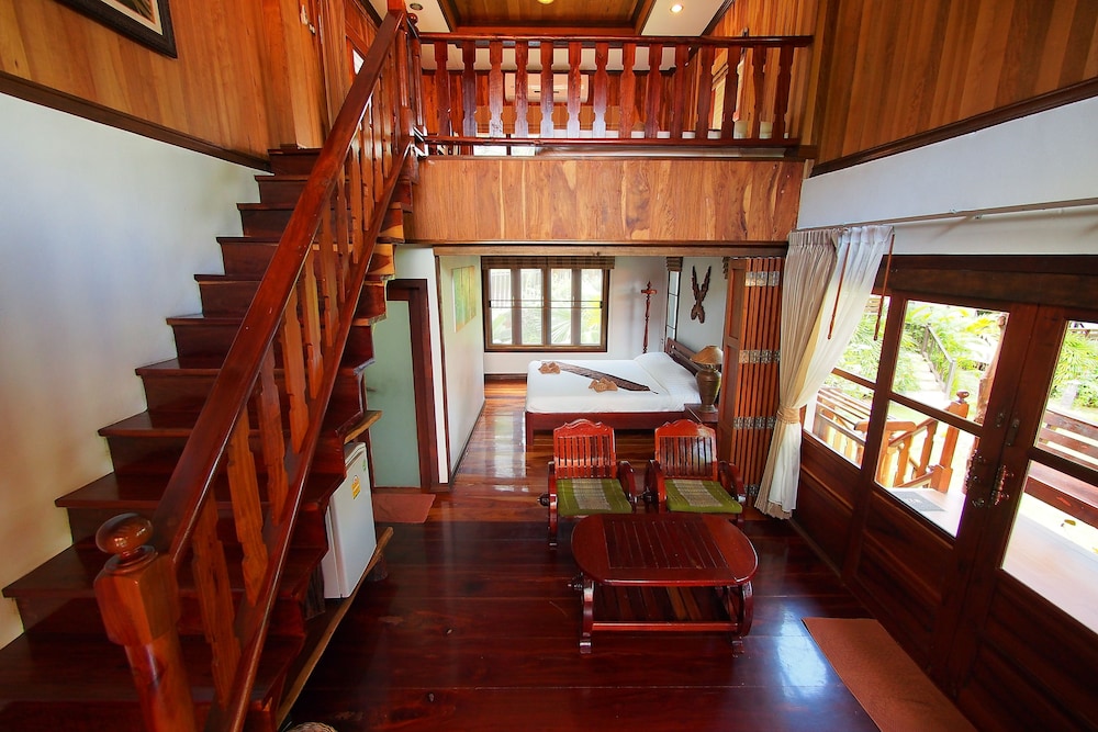 Blue Diamond Resort 16/73