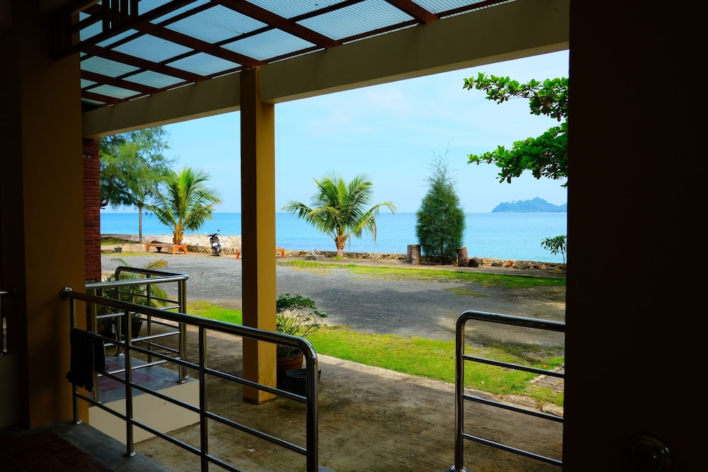 Chokdee Resort 60/67