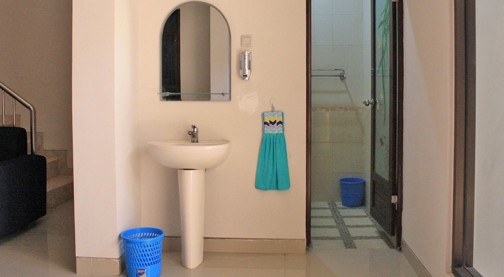 Graha Dpt 33 Hotel 54/55