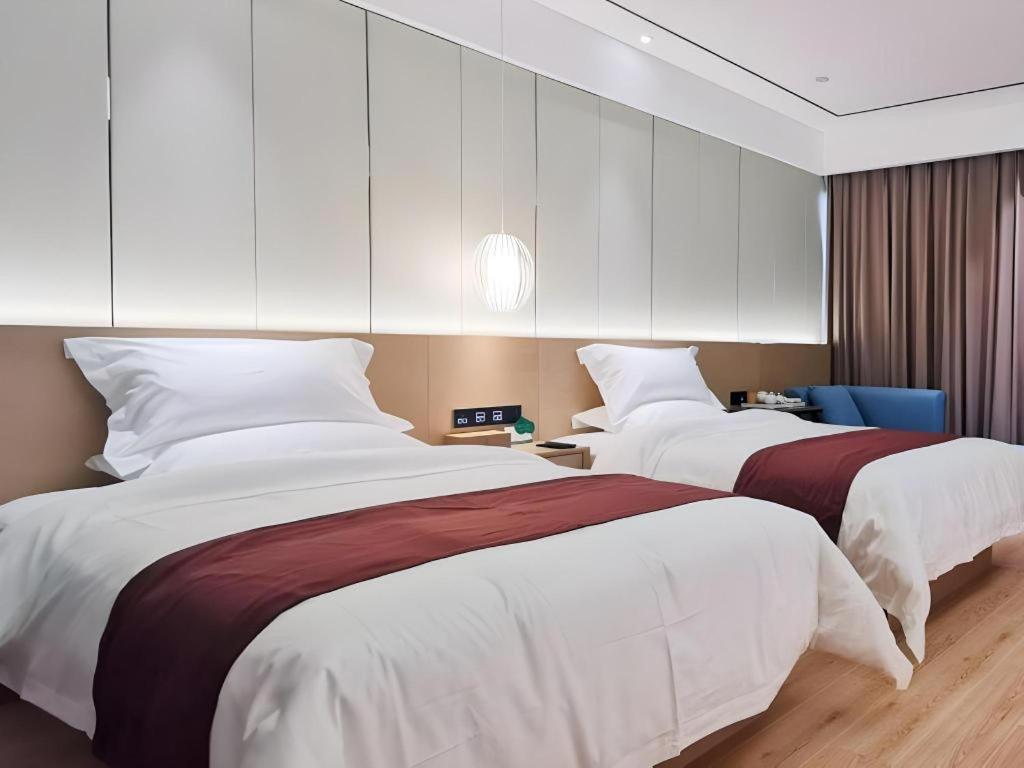 GYA Jurong Yinglun International Hotel 13/49