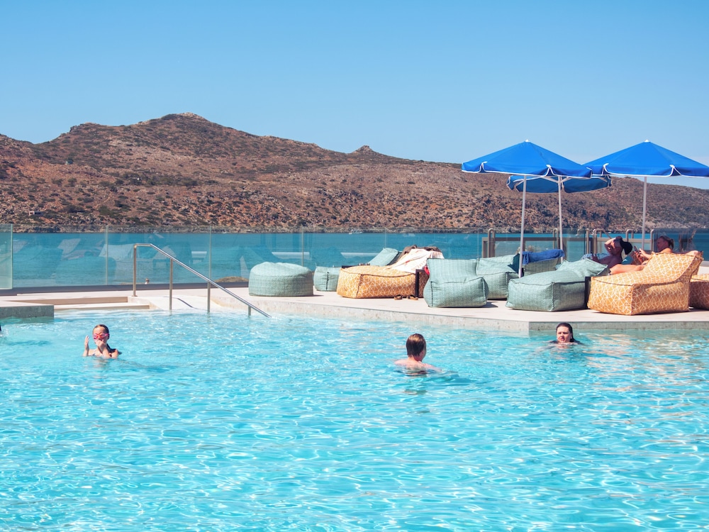 Chrispy Beach Resort 32/43