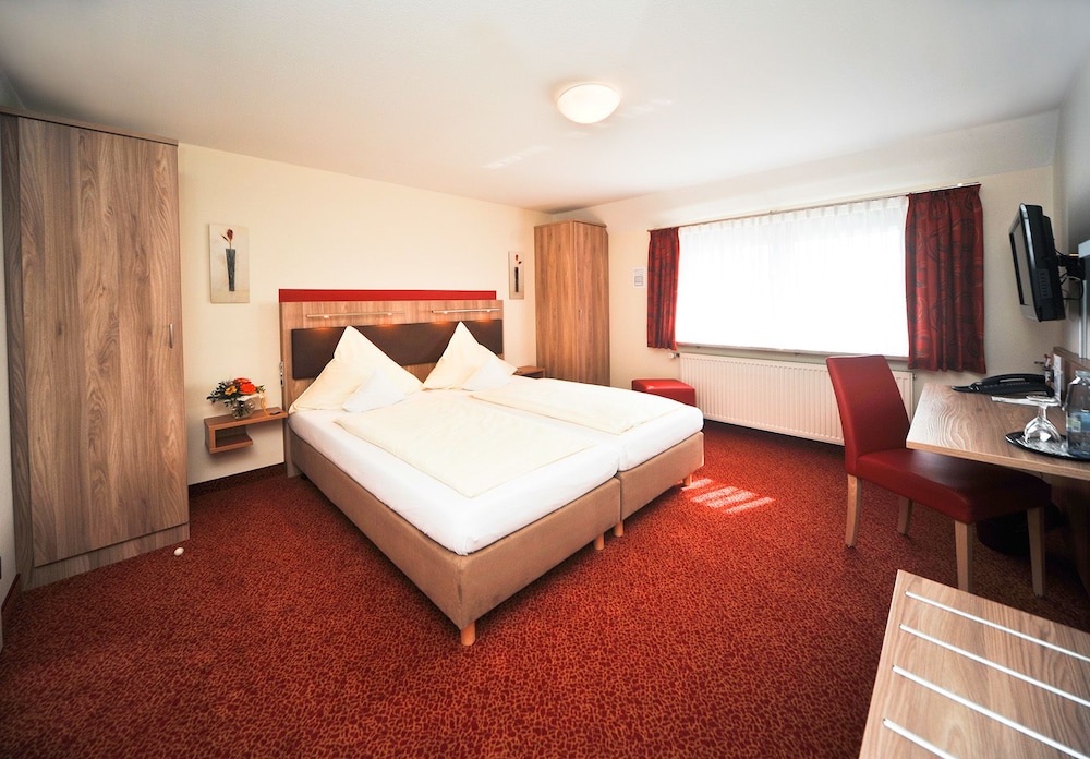 Ambient Hotel Am Europakanal 12/50
