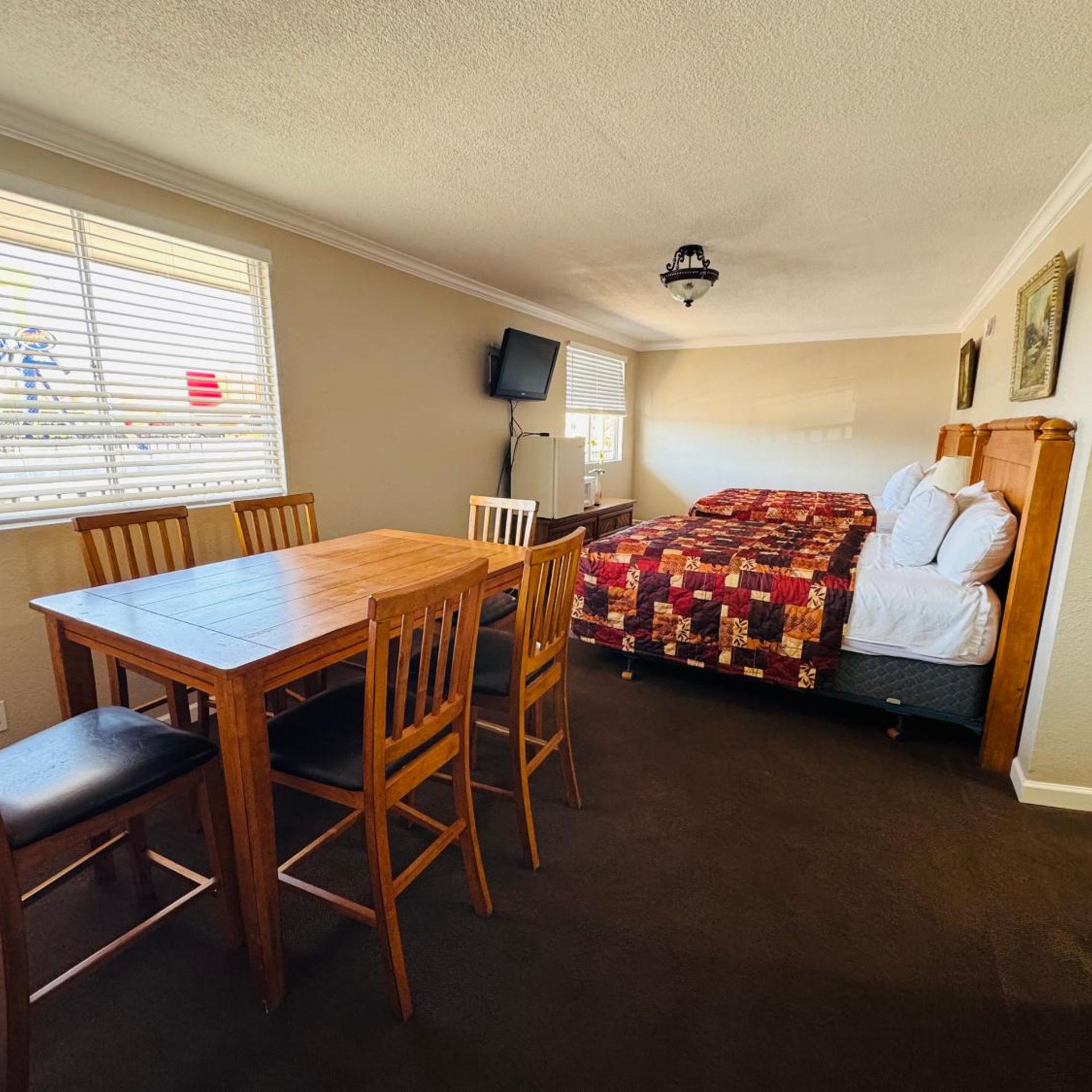 Oak Grove Inn 36/50