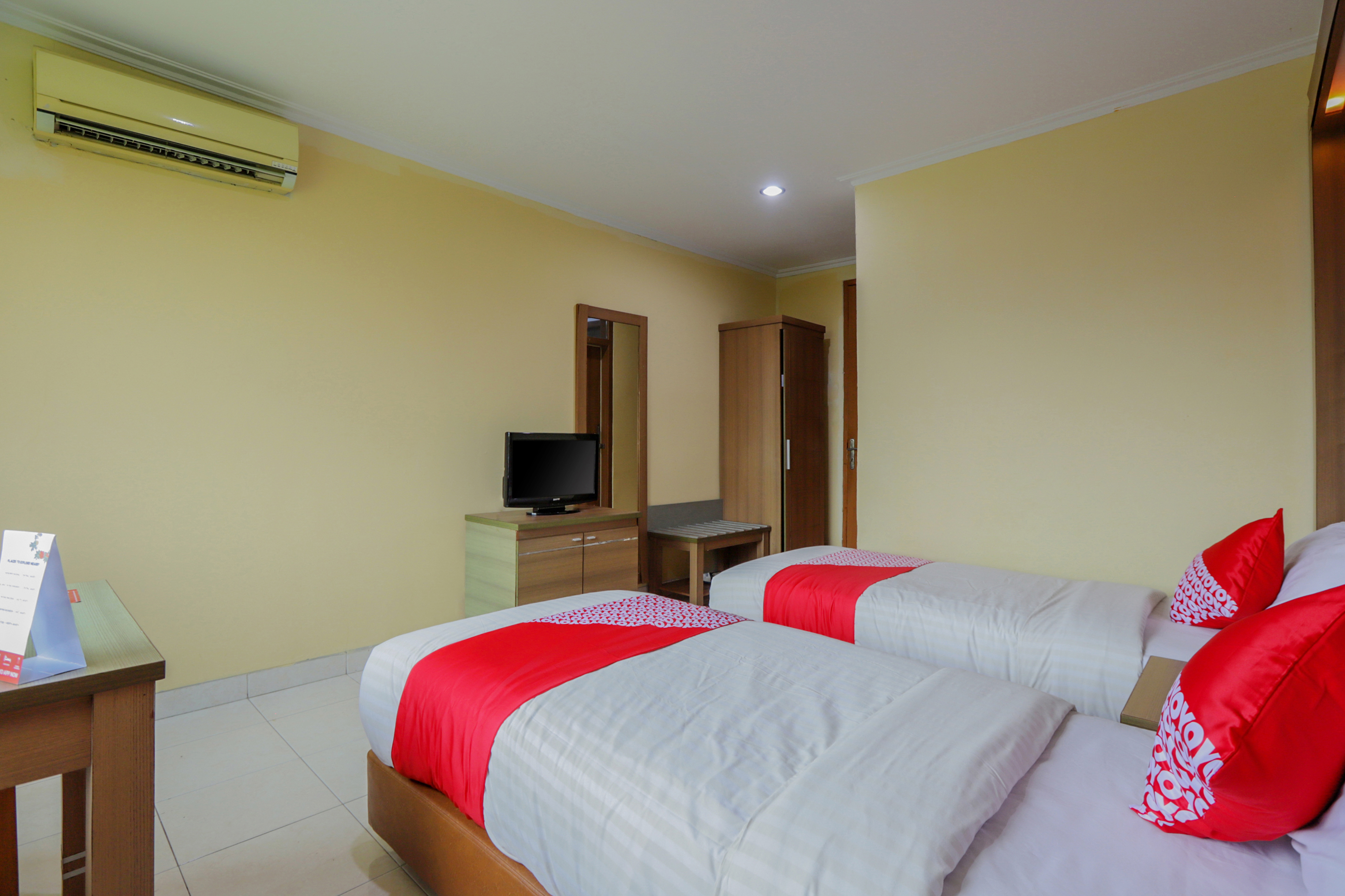 OYO 918 Hotel Senen Indah Syariah 12/50