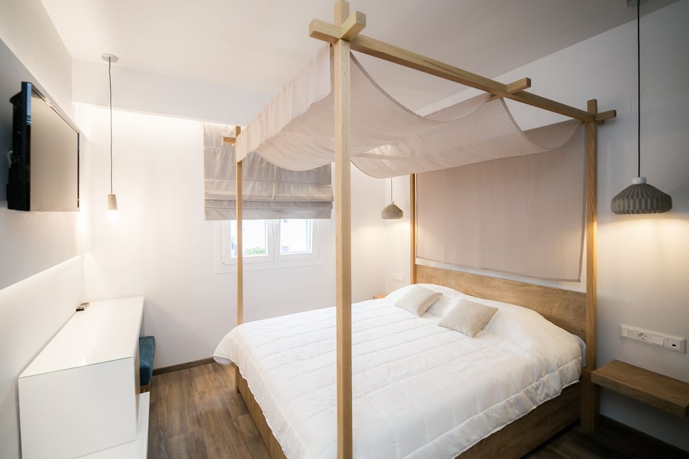 SUNRISE VILLAGE 23/64