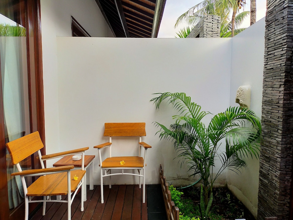 The Trawangan Resort 54/77