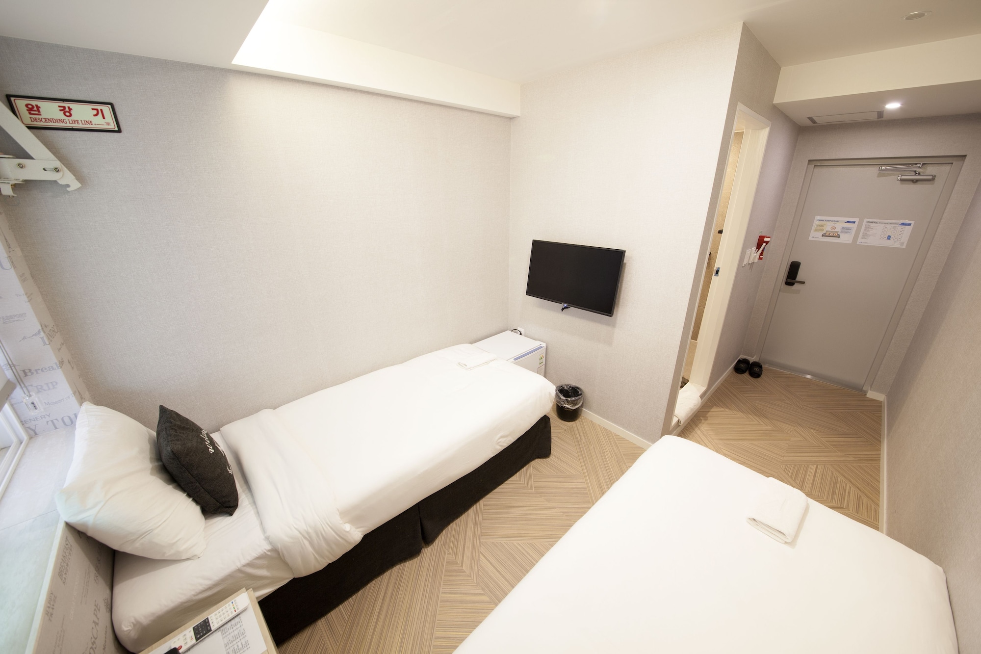 STANDARD, TWIN BEDS