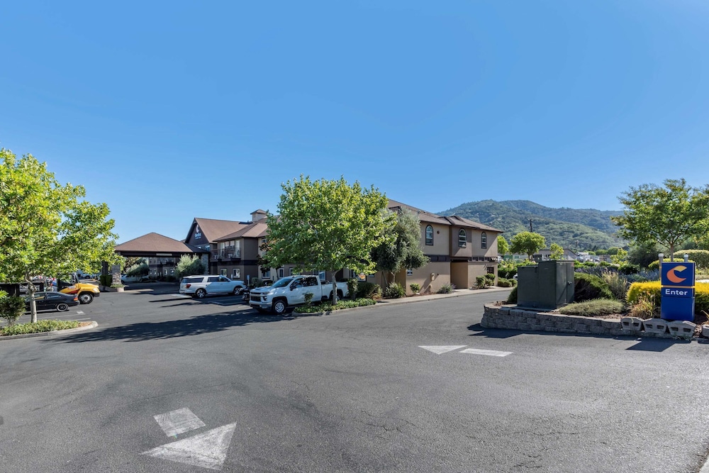 Comfort Inn & Suites Ukiah Mendocino County 1/34