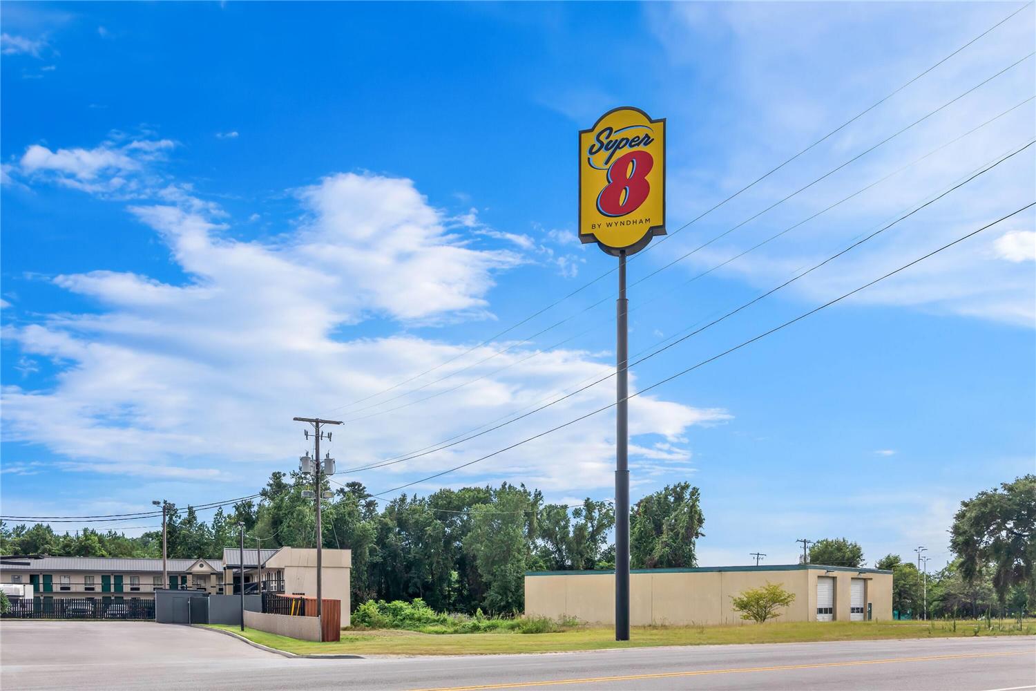 Super 8 by Wyndham Columbia 15/18