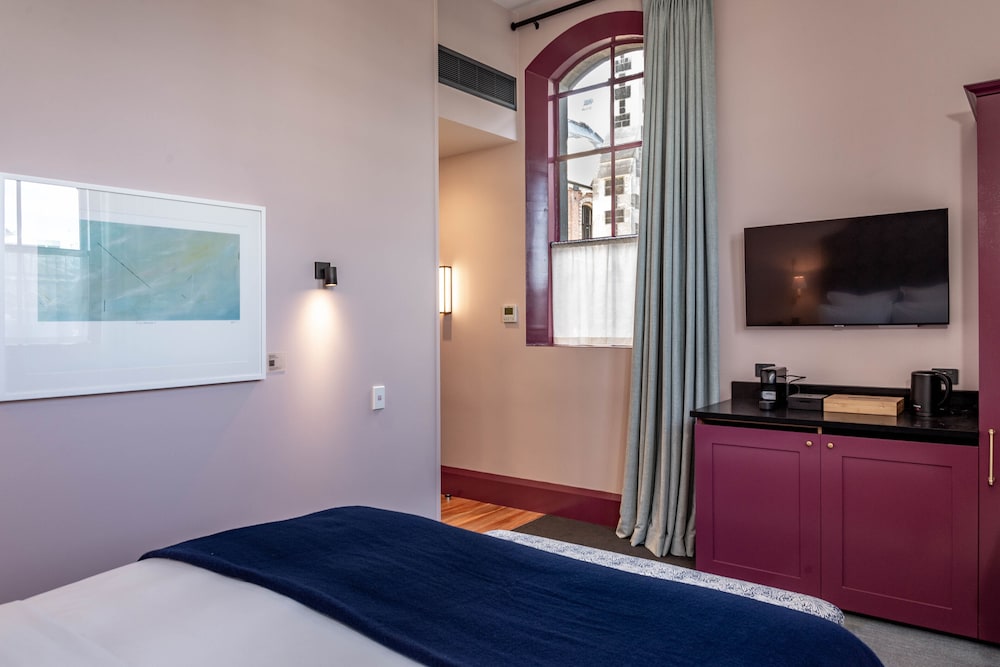 The Observatory Hotel 6/50