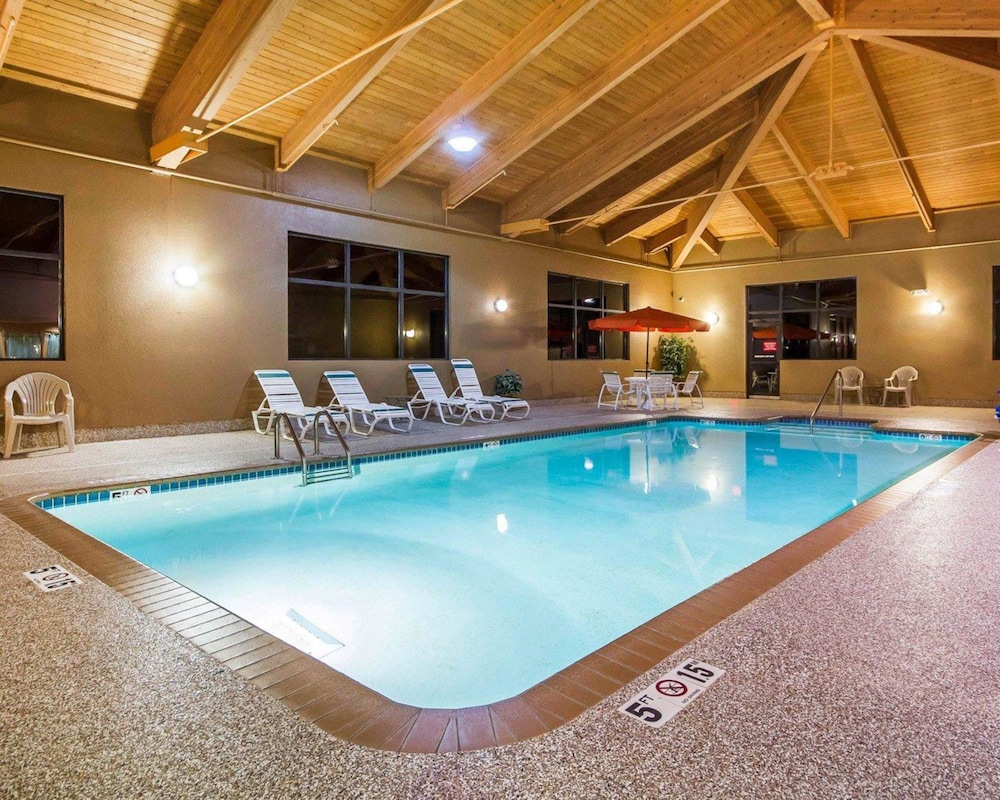 Comfort Suites Ramsey MN 14/31