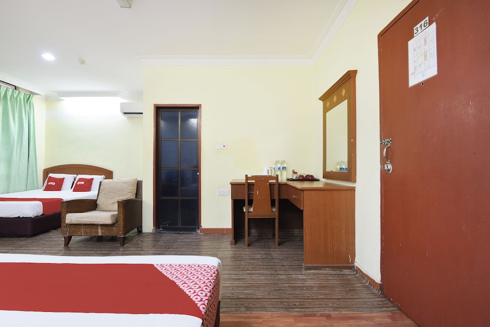 Hotel O Kota Bharu Near War Museum Formerly Azam Hotel 32/39