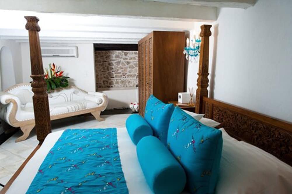 Aguamarina Hotel Boutique 34/50