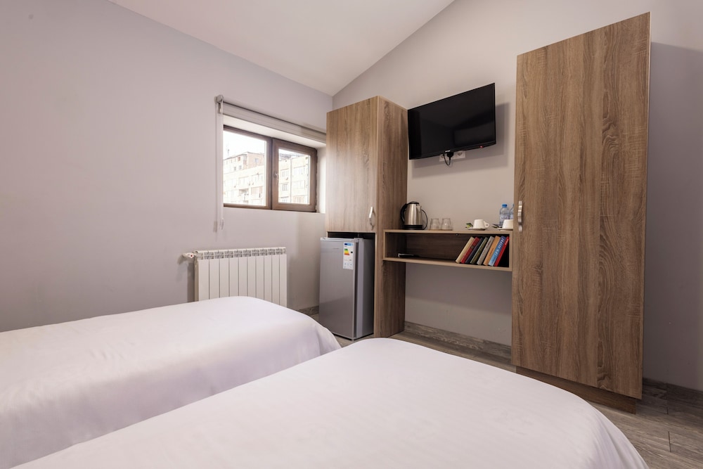 Horizon Hotel Yerevan 30/91