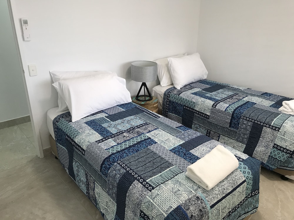 Norfolk Luxury Beachfront Apartments 21/74
