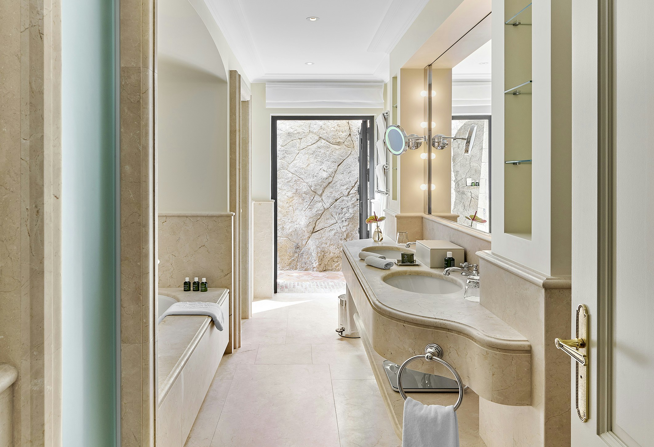 Atelier, Junior Suite