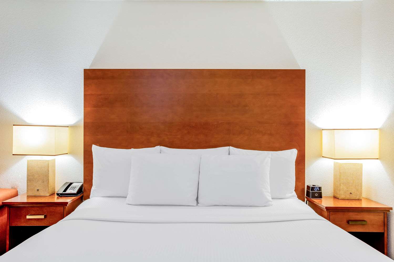 La Quinta Inn & Suites by Wyndham Danbury 30/58