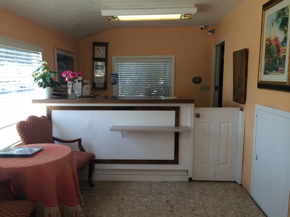 Oasis Inn & Suites 9/50