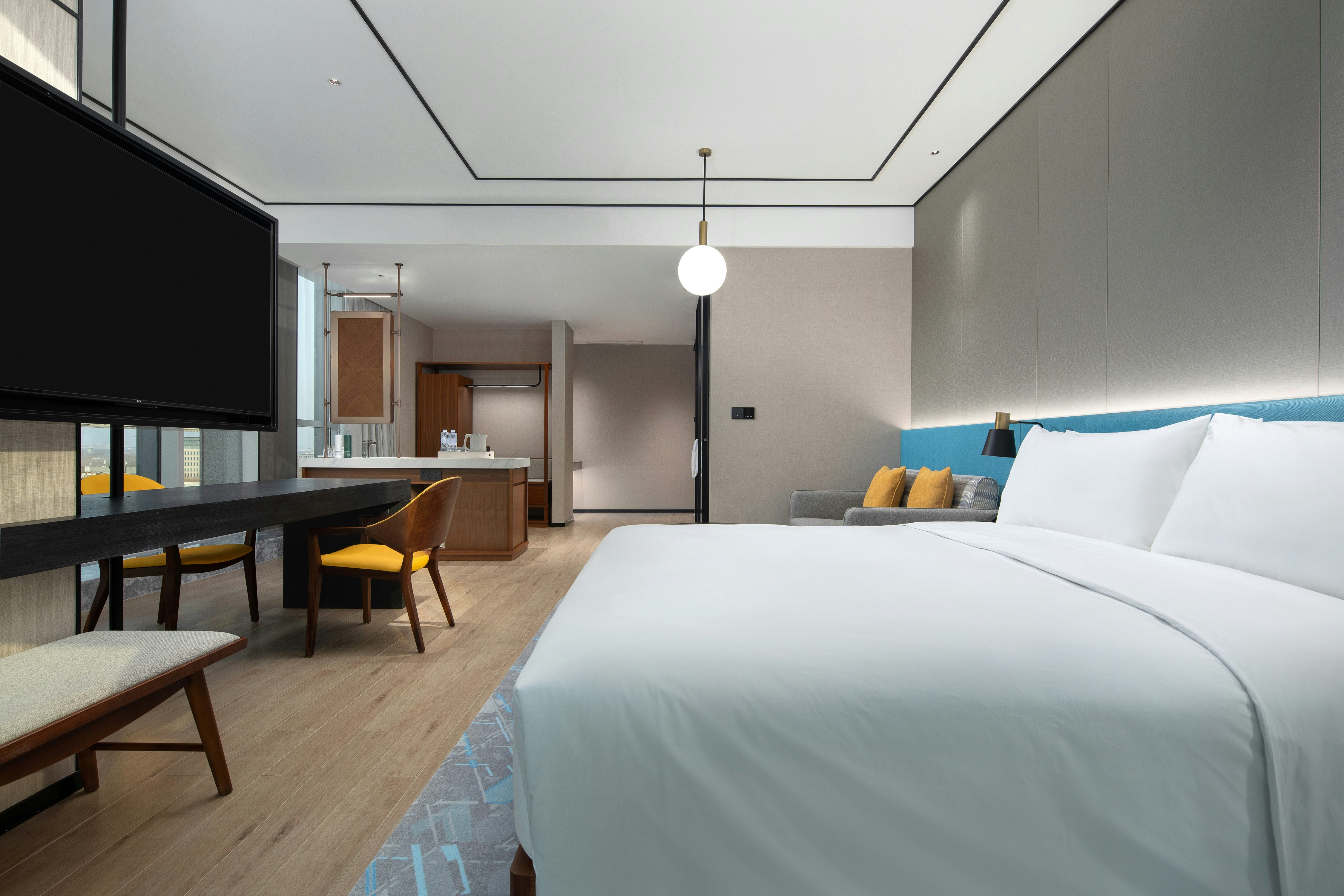 PREMIUM, KING BED
