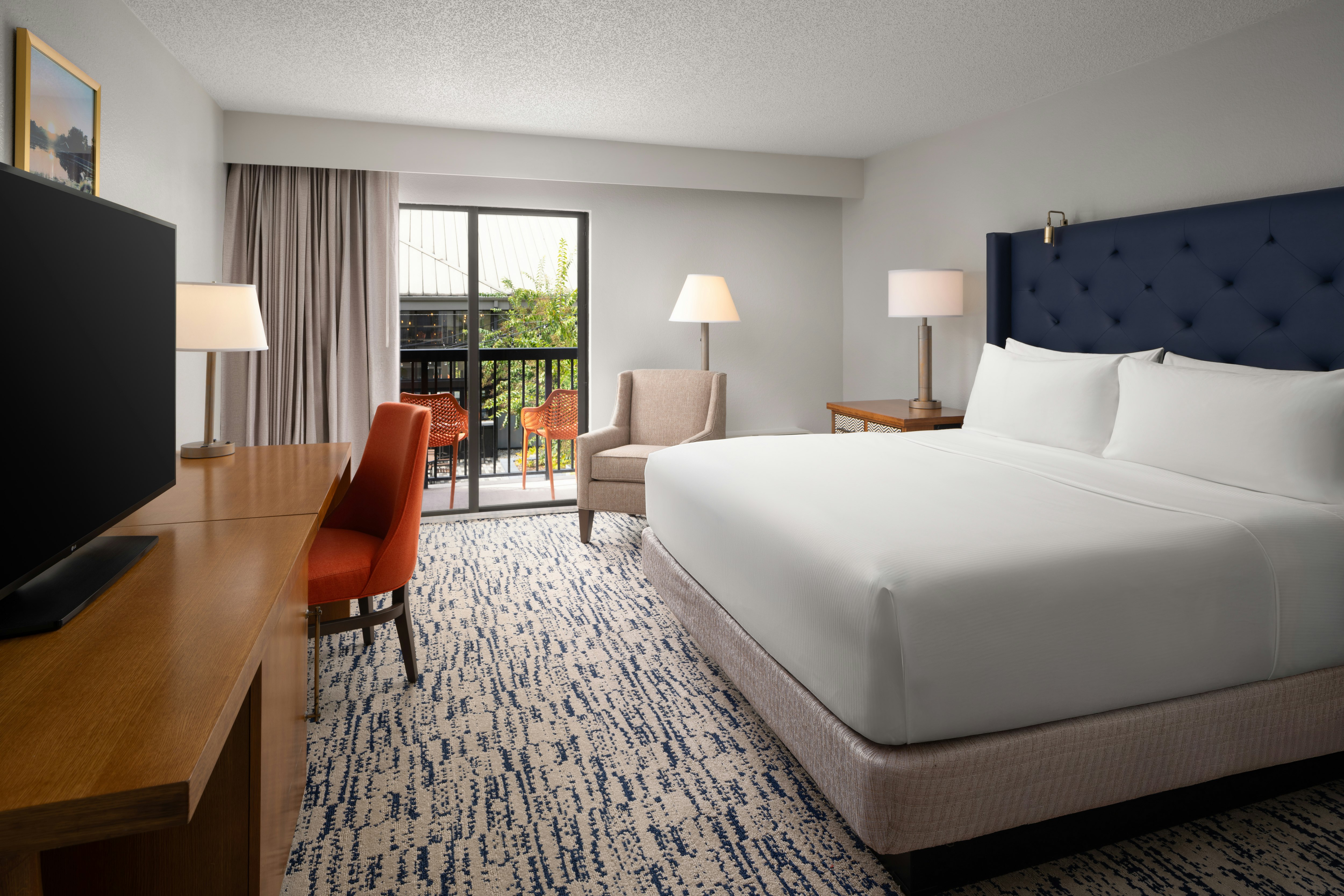 DELUXE, KING BED, BALCONY