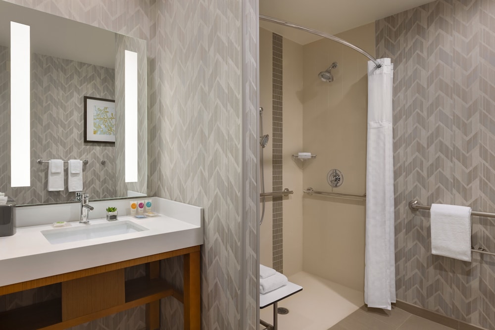 Hyatt Place Houston Downtown 48/50