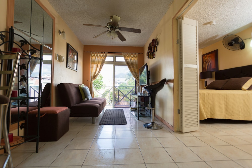 New Kingston C.A. Guest Apartments I 15/18