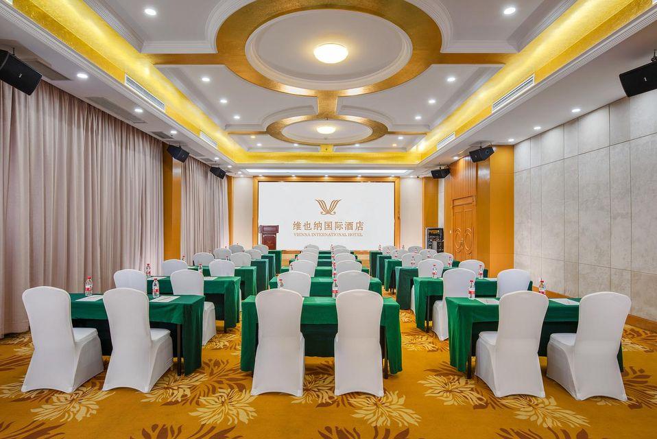 Vienna International Hotel (Shenzhen Jihua Road Shangxue) 41/47
